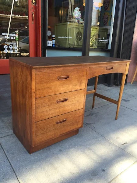 Wipe Out 1960s Desk by Bassett Furniture Casa Victoria